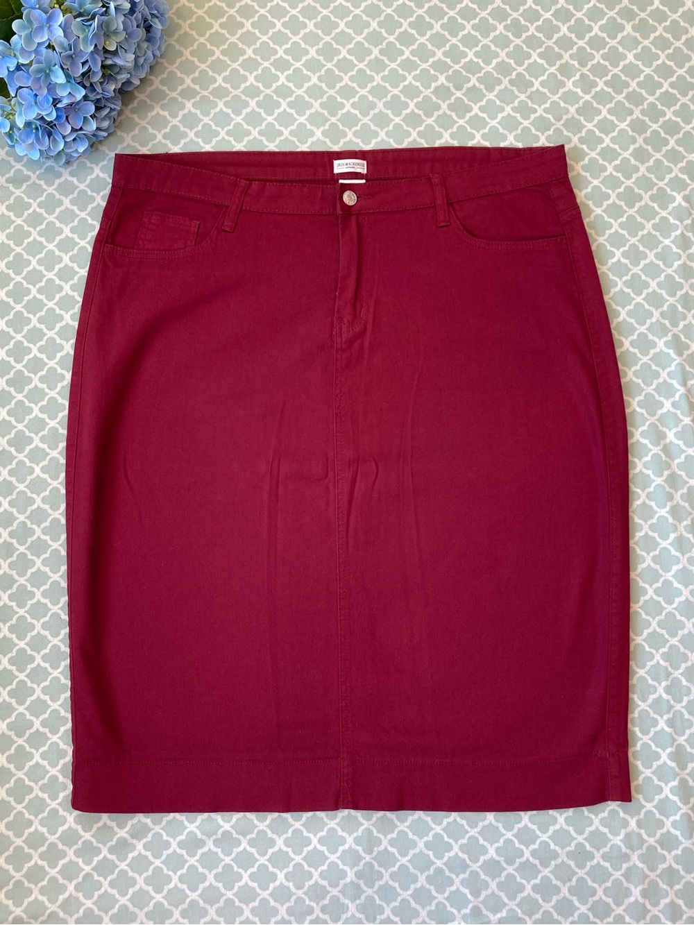 Jade Mackenzie Burgundy Denim Pencil Skirt 18